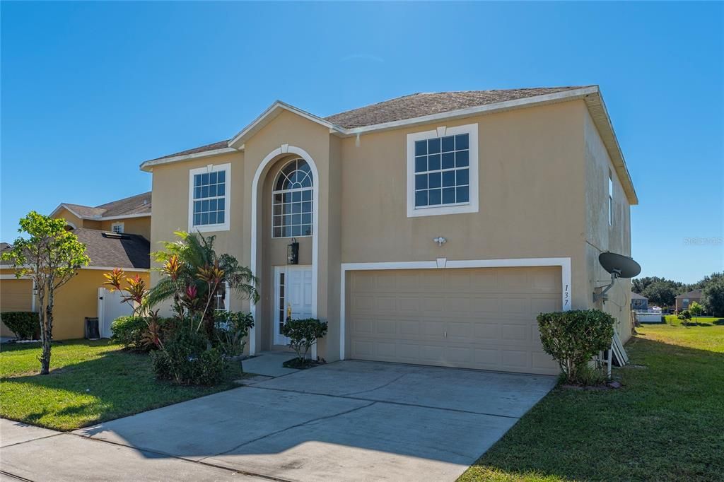 待售: $418,000 (5 贝兹, 3 浴室, 2980 平方英尺)