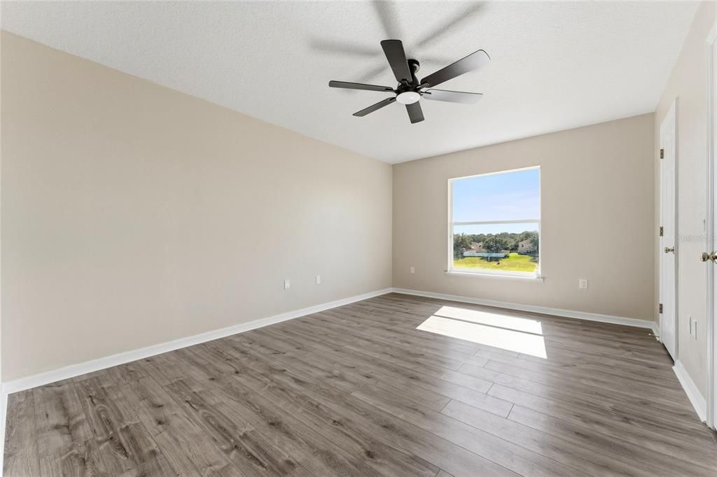 待售: $418,000 (5 贝兹, 3 浴室, 2980 平方英尺)