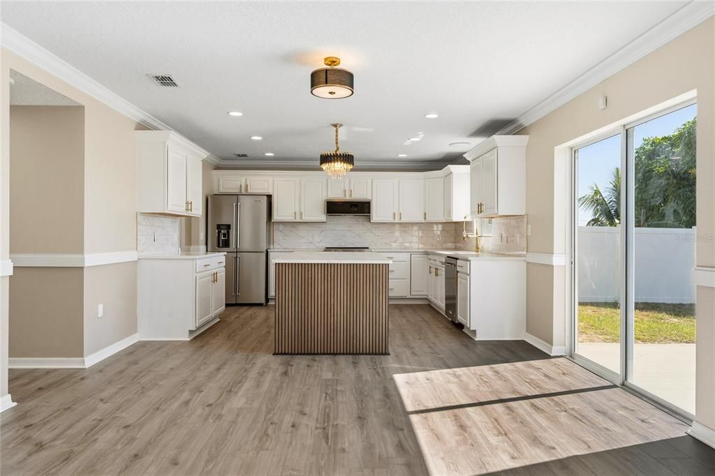 待售: $418,000 (5 贝兹, 3 浴室, 2980 平方英尺)