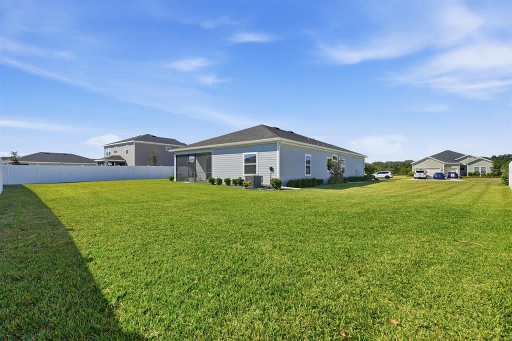 待售: $425,500 (4 贝兹, 3 浴室, 2027 平方英尺)