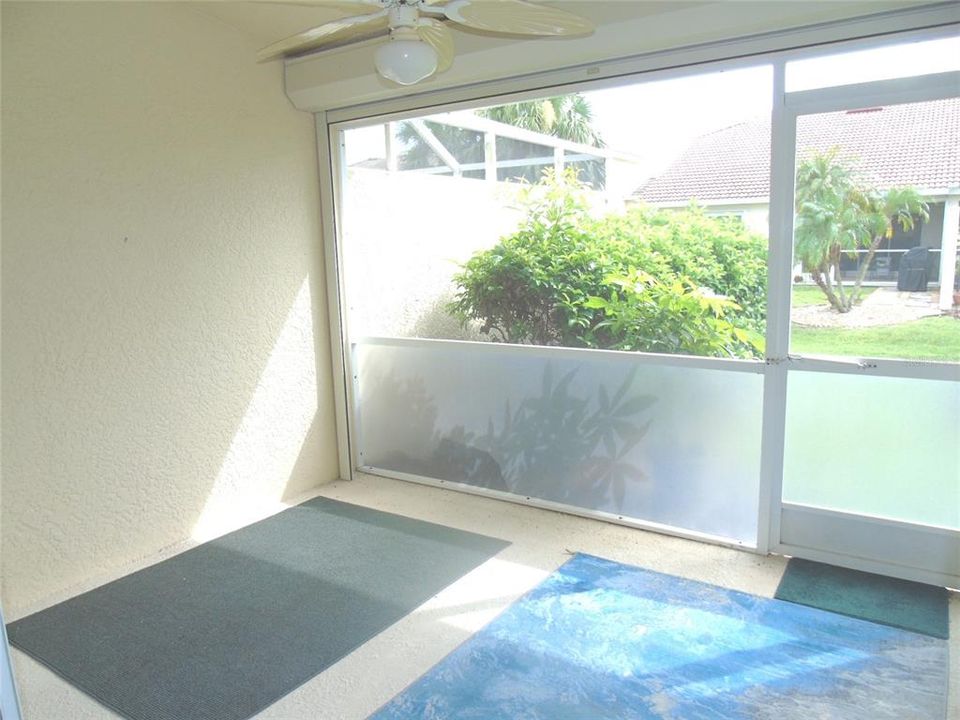 В аренду: $1,900 (2 спален, 2 ванн, 1451 Квадратных фут)