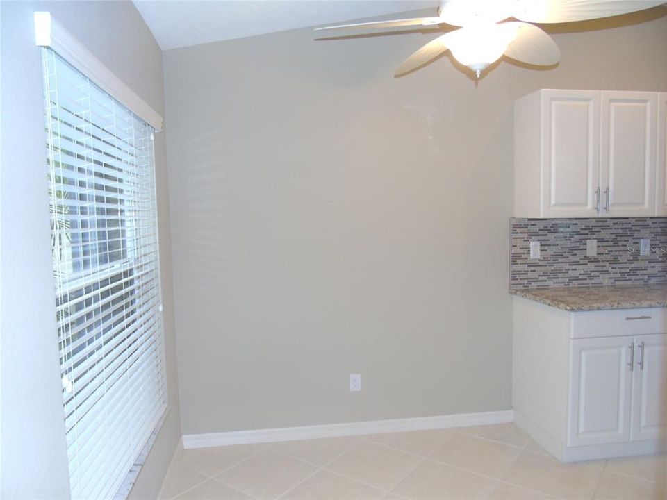 В аренду: $1,900 (2 спален, 2 ванн, 1451 Квадратных фут)