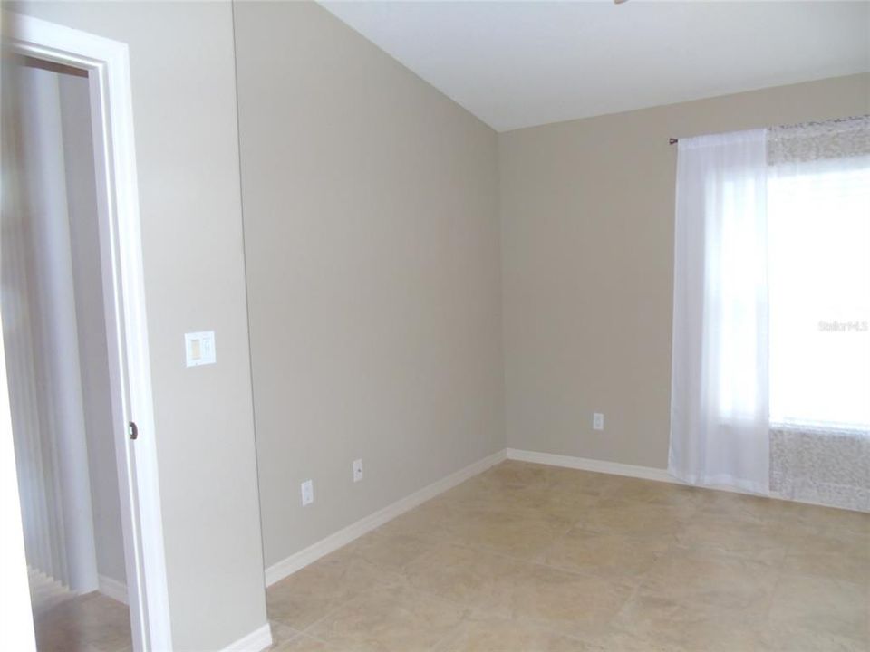 В аренду: $1,900 (2 спален, 2 ванн, 1451 Квадратных фут)