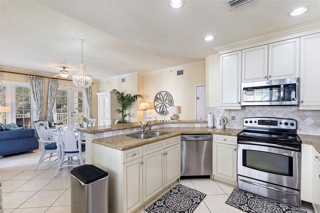 For Sale: $314,000 (3 beds, 2 baths, 1419 Square Feet)