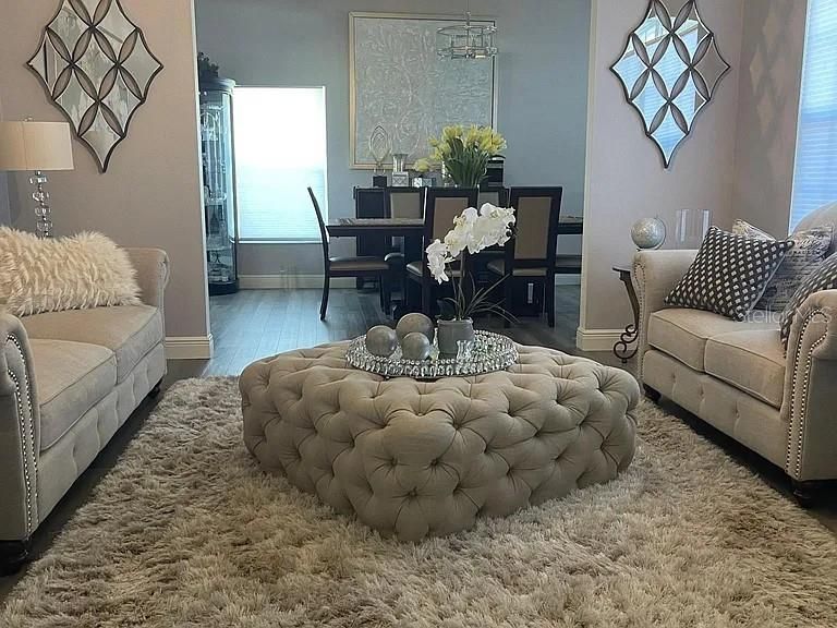 En Renta: $4,900 (5 camas, 3 baños, 3743 Pies cuadrados)