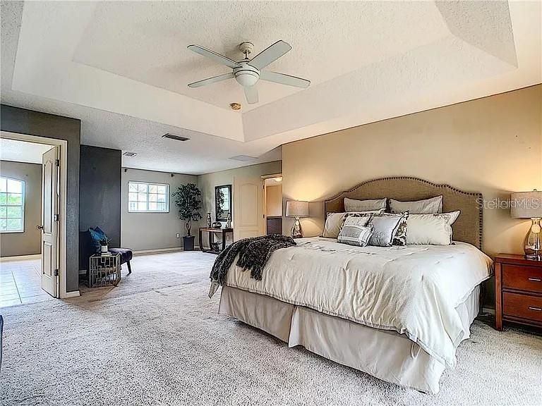 En Renta: $4,900 (5 camas, 3 baños, 3743 Pies cuadrados)