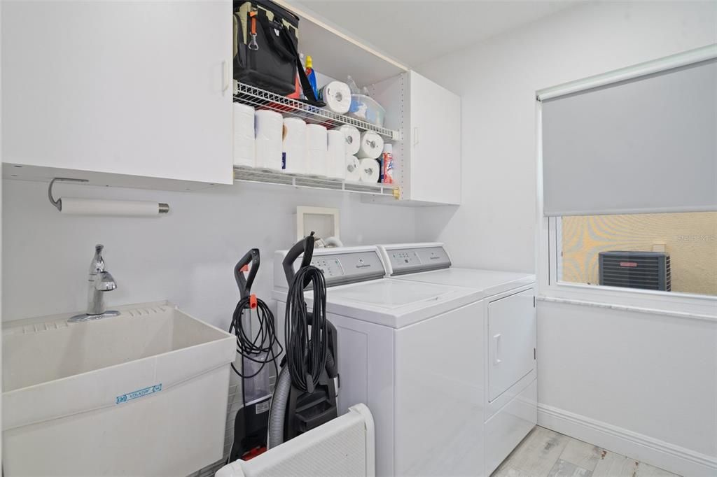 待售: $289,900 (2 贝兹, 2 浴室, 1470 平方英尺)