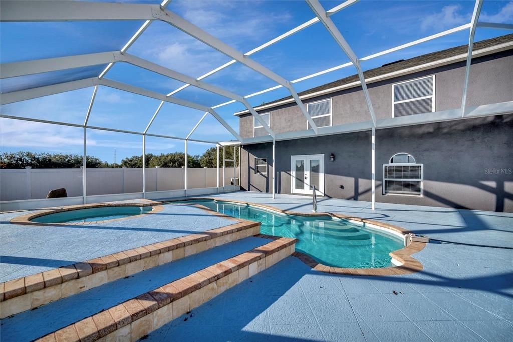 Active With Contract: $650,000 (5 beds, 4 baths, 3908 Square Feet)