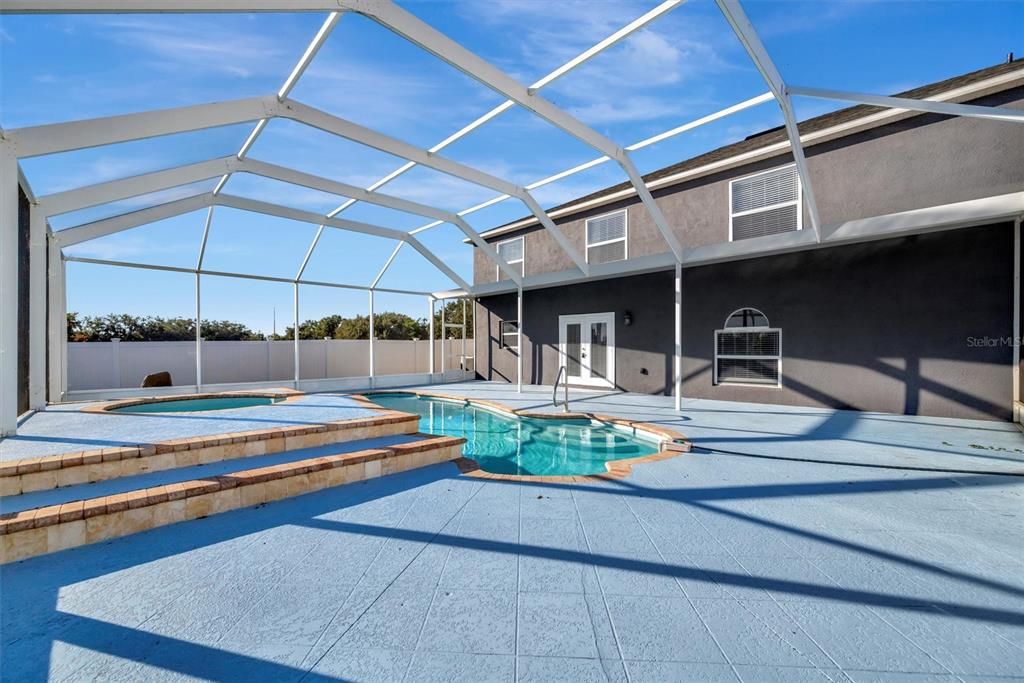 Active With Contract: $650,000 (5 beds, 4 baths, 3908 Square Feet)