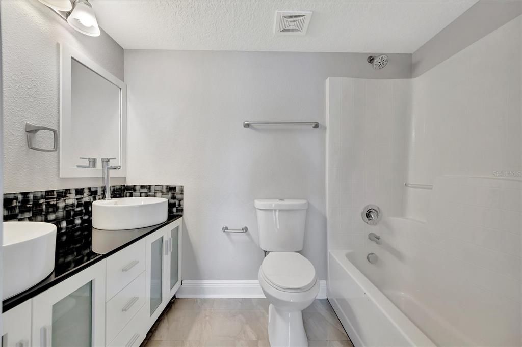 Active With Contract: $650,000 (5 beds, 4 baths, 3908 Square Feet)