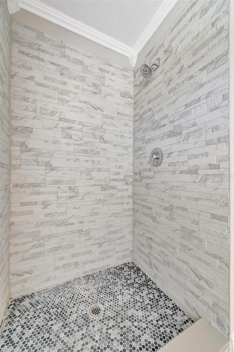 Active With Contract: $650,000 (5 beds, 4 baths, 3908 Square Feet)