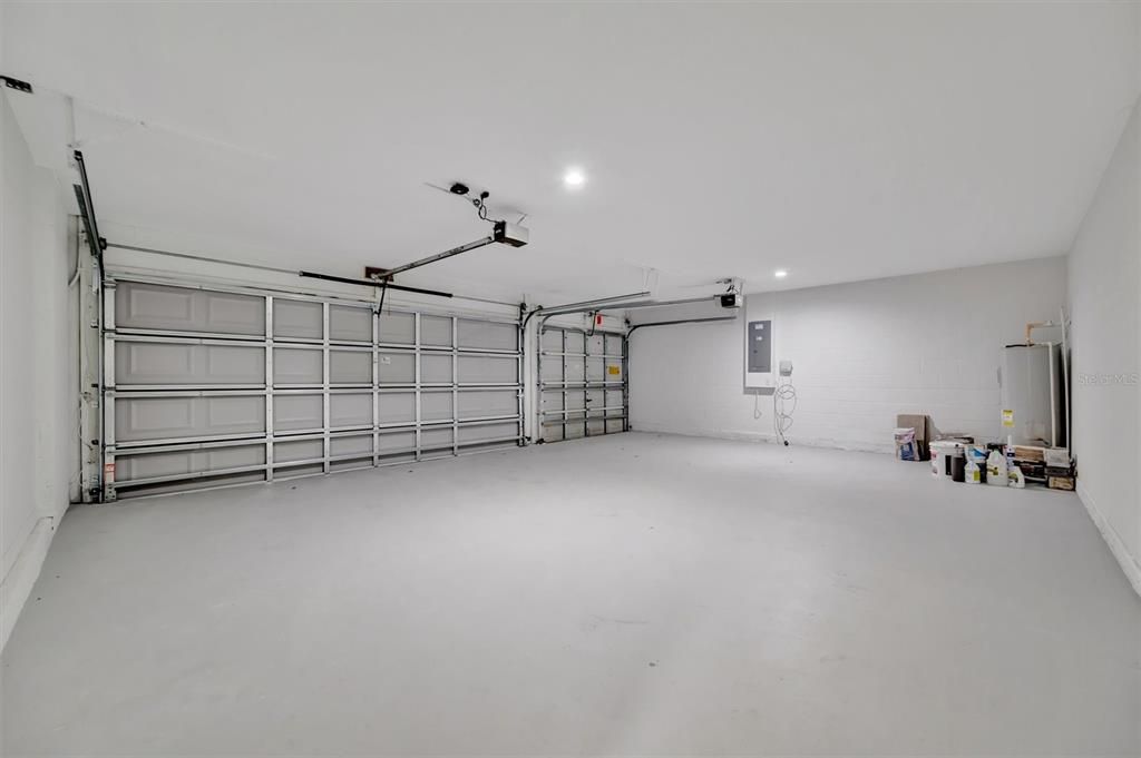 Active With Contract: $650,000 (5 beds, 4 baths, 3908 Square Feet)