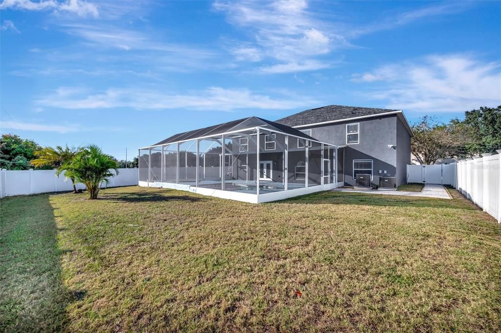 Active With Contract: $650,000 (5 beds, 4 baths, 3908 Square Feet)