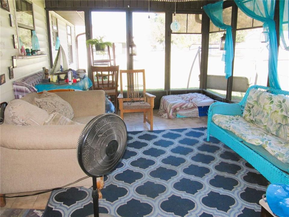 Activo con contrato: $218,000 (3 camas, 2 baños, 1200 Pies cuadrados)