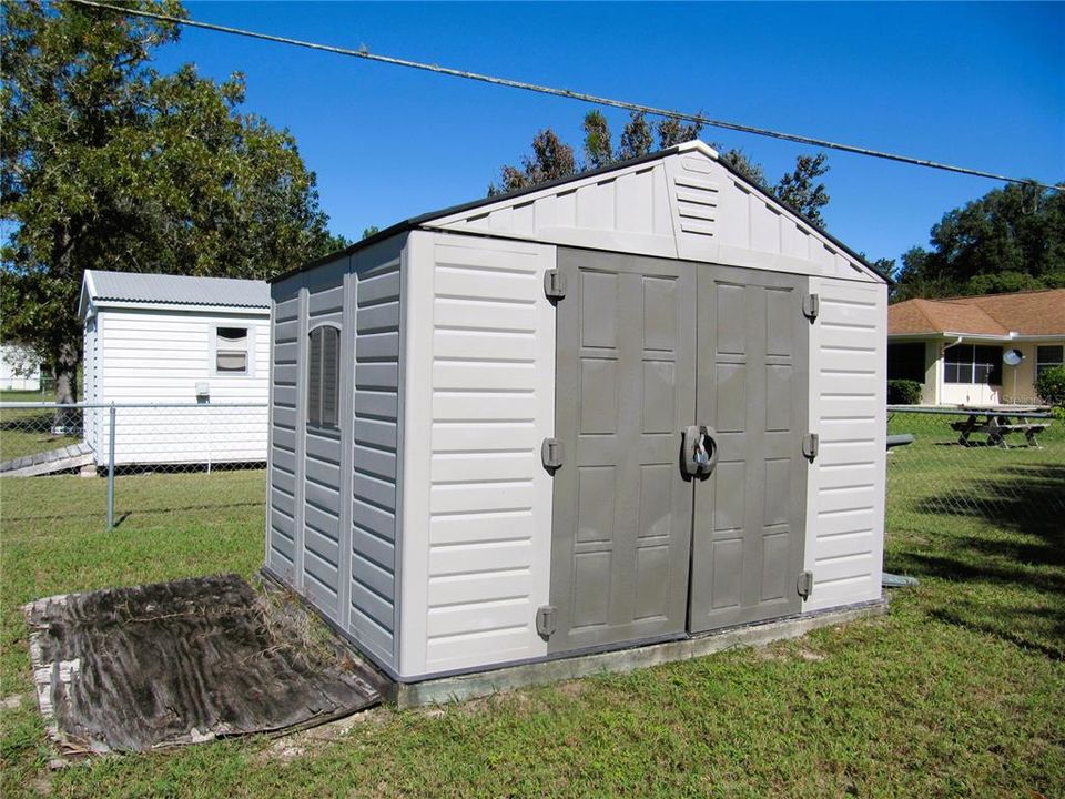 Activo con contrato: $218,000 (3 camas, 2 baños, 1200 Pies cuadrados)