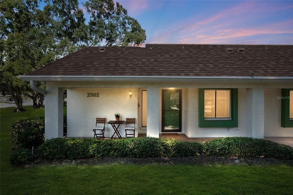 Active With Contract: $189,000 (1 beds, 1 baths, 815 Square Feet)