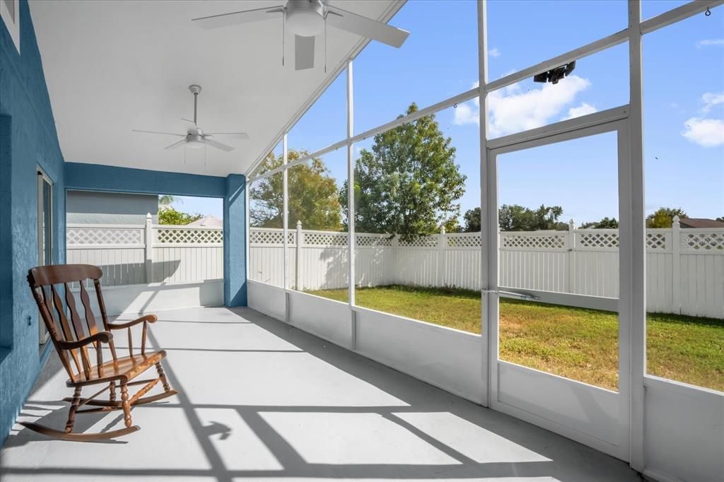 合同活跃: $269,900 (3 贝兹, 2 浴室, 1260 平方英尺)