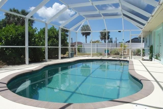 待售: $439,900 (3 贝兹, 3 浴室, 2009 平方英尺)