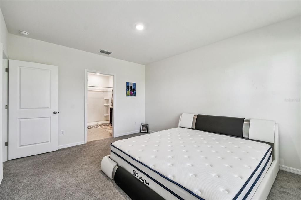 For Rent: $3,000 (4 beds, 2 baths, 1846 Square Feet)