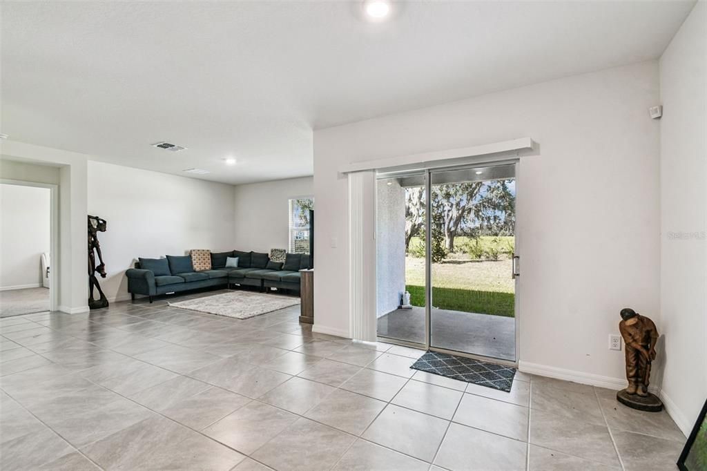 For Rent: $3,000 (4 beds, 2 baths, 1846 Square Feet)