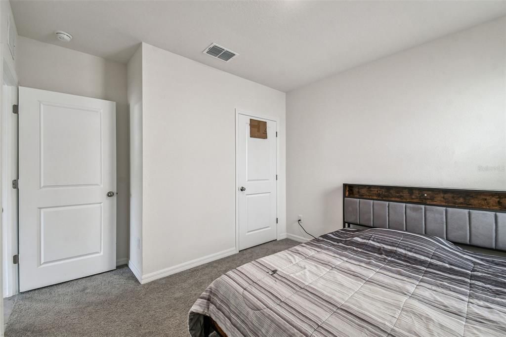 For Rent: $3,000 (4 beds, 2 baths, 1846 Square Feet)