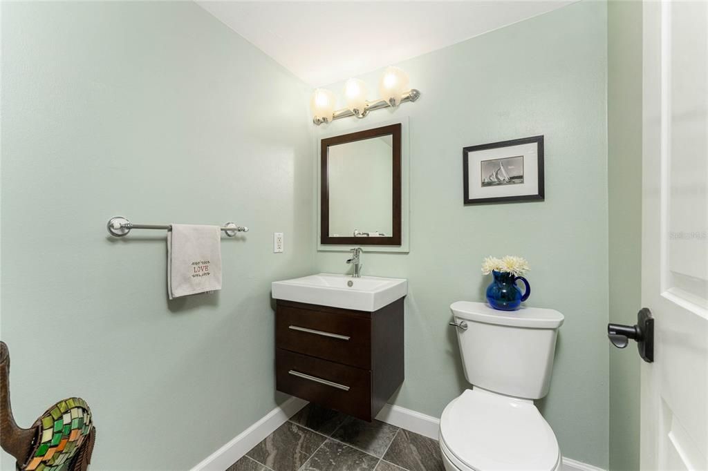 Activo con contrato: $499,000 (3 camas, 2 baños, 2164 Pies cuadrados)