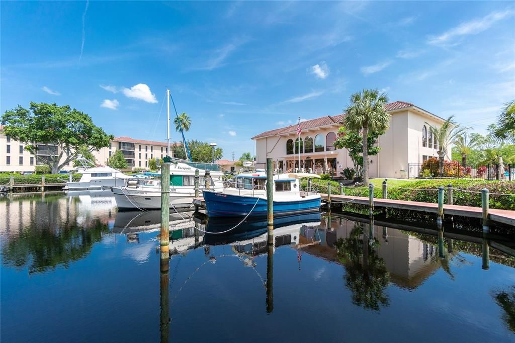 Activo con contrato: $499,000 (3 camas, 2 baños, 2164 Pies cuadrados)