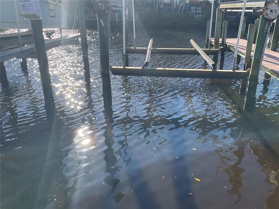 Activo con contrato: $499,000 (3 camas, 2 baños, 2164 Pies cuadrados)