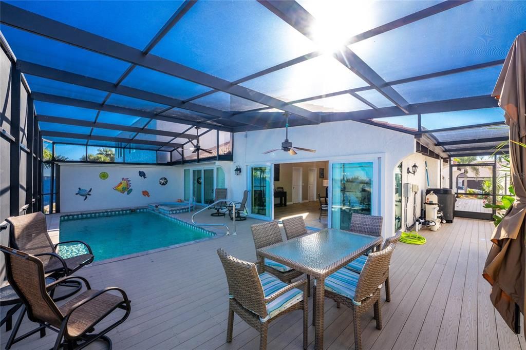 Activo con contrato: $499,000 (3 camas, 2 baños, 2164 Pies cuadrados)