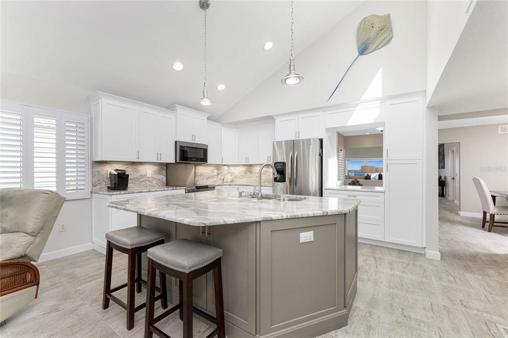 Activo con contrato: $499,000 (3 camas, 2 baños, 2164 Pies cuadrados)