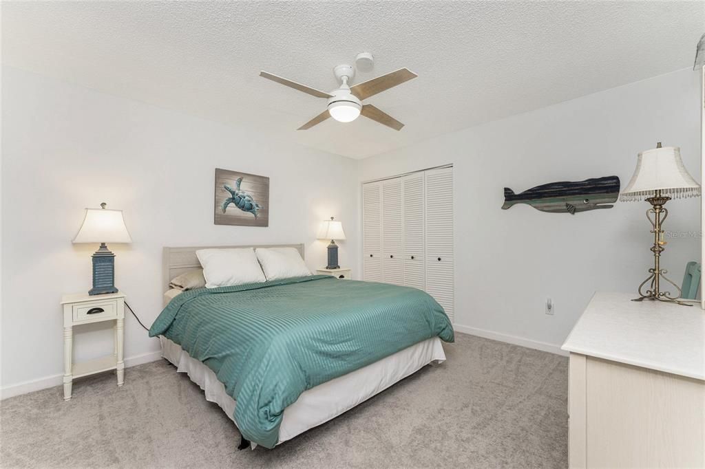 Activo con contrato: $499,000 (3 camas, 2 baños, 2164 Pies cuadrados)