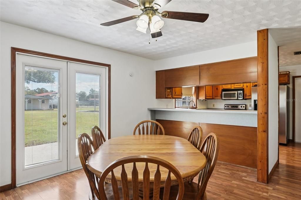 For Sale: $485,000 (3 beds, 2 baths, 1784 Square Feet)