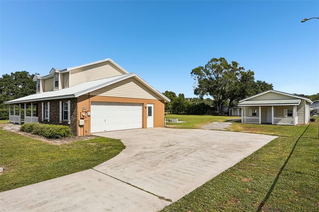 For Sale: $485,000 (3 beds, 2 baths, 1784 Square Feet)