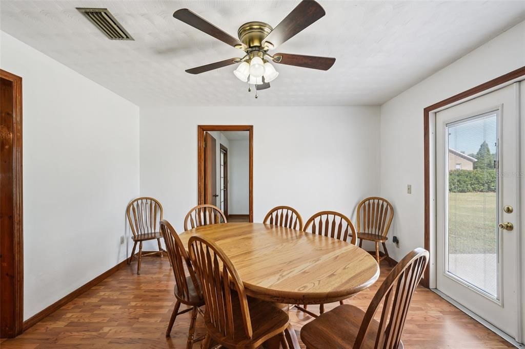 For Sale: $485,000 (3 beds, 2 baths, 1784 Square Feet)