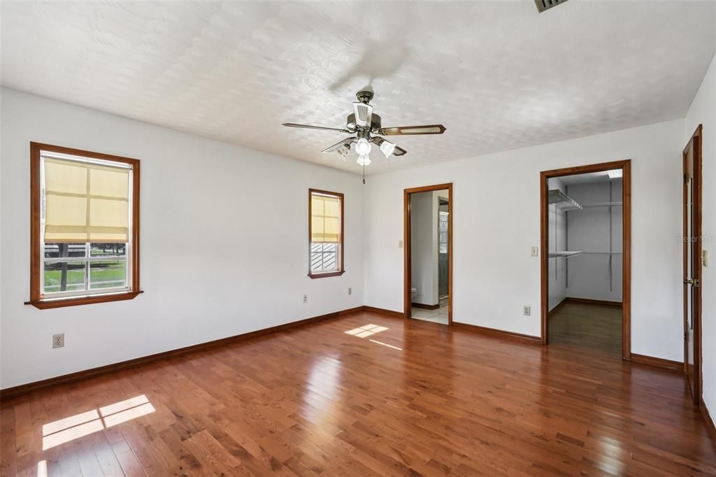 For Sale: $485,000 (3 beds, 2 baths, 1784 Square Feet)