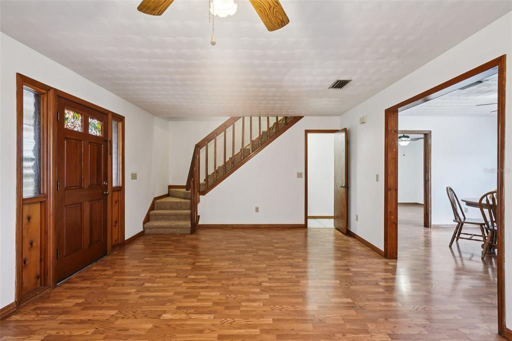 For Sale: $485,000 (3 beds, 2 baths, 1784 Square Feet)