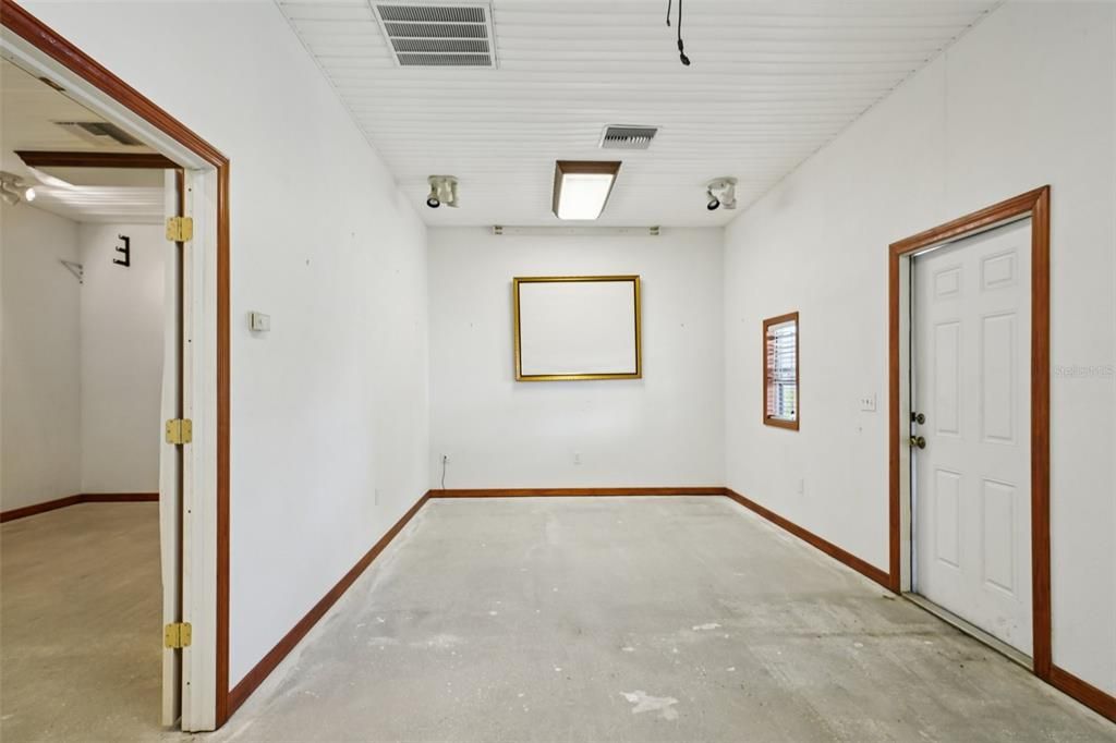 For Sale: $485,000 (3 beds, 2 baths, 1784 Square Feet)