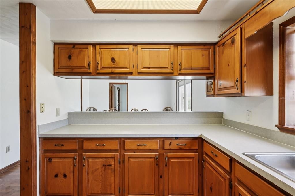 For Sale: $485,000 (3 beds, 2 baths, 1784 Square Feet)