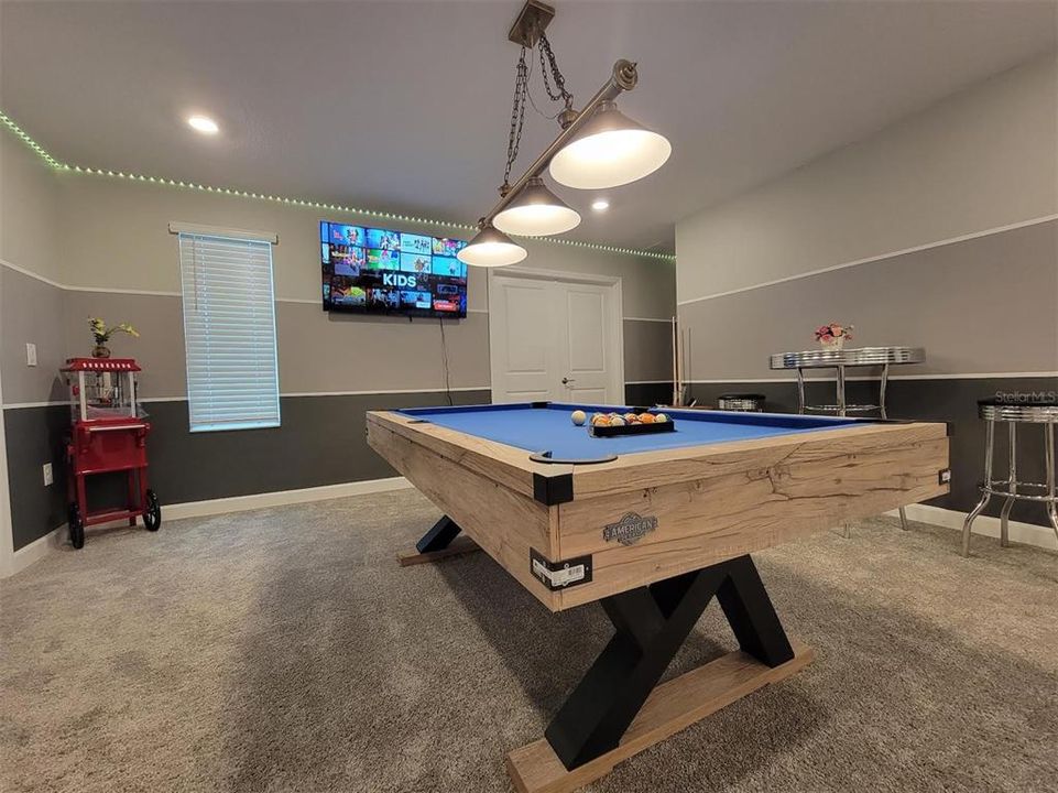 En Venta: $979,000 (8 camas, 5 baños, 4289 Pies cuadrados)