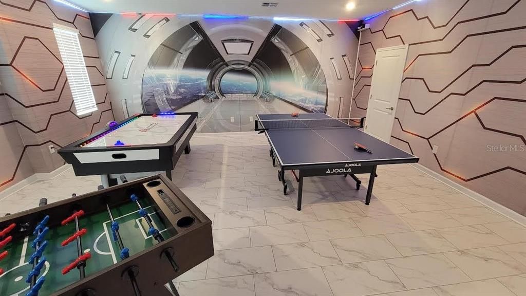 En Venta: $979,000 (8 camas, 5 baños, 4289 Pies cuadrados)