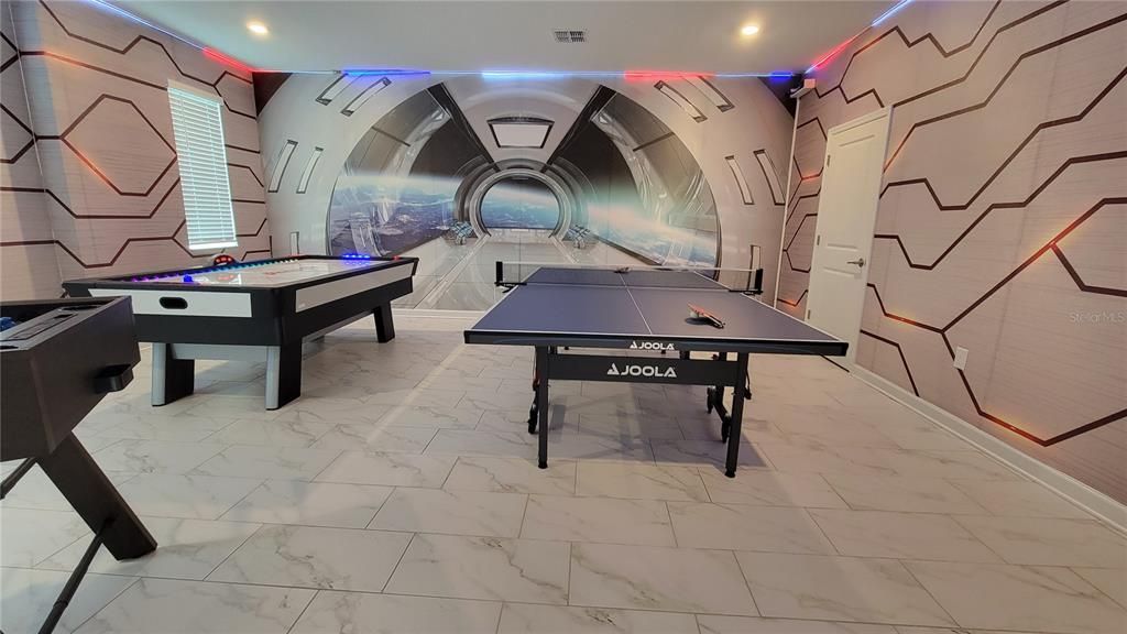 En Venta: $979,000 (8 camas, 5 baños, 4289 Pies cuadrados)