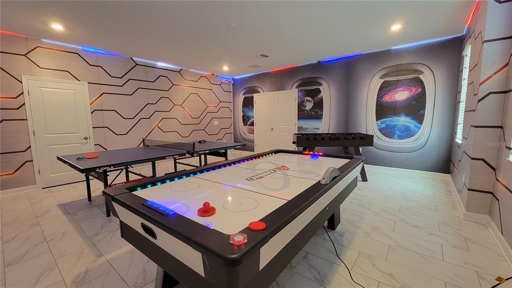 En Venta: $979,000 (8 camas, 5 baños, 4289 Pies cuadrados)