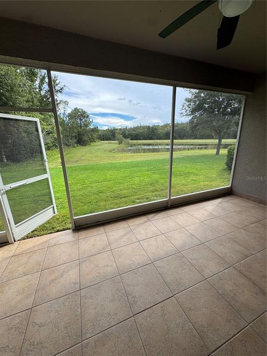 Activo con contrato: $474,000 (4 camas, 3 baños, 2574 Pies cuadrados)