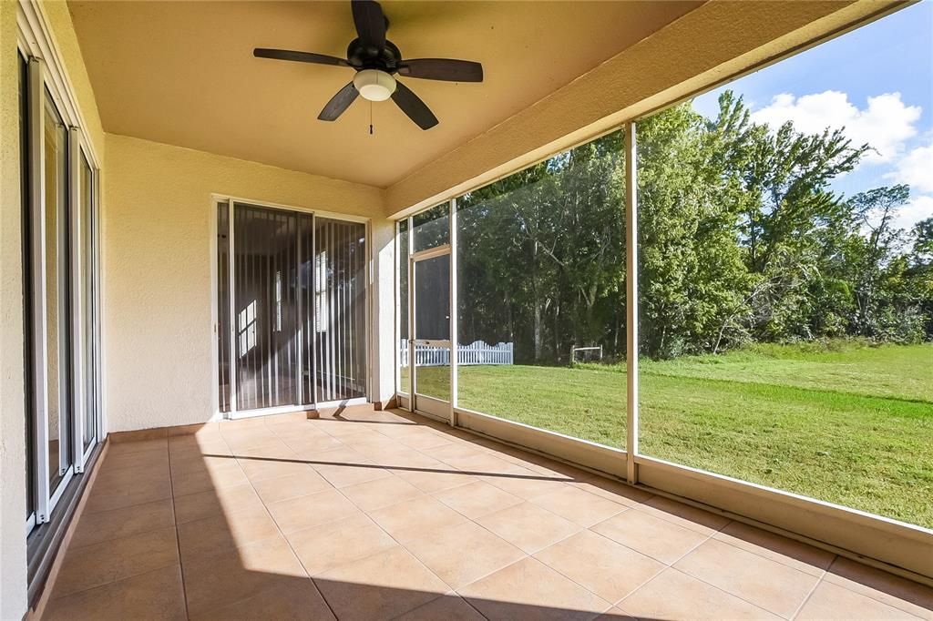 Activo con contrato: $474,000 (4 camas, 3 baños, 2574 Pies cuadrados)