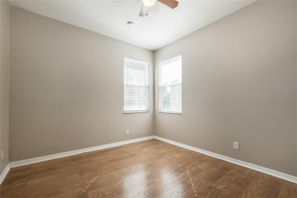 Activo con contrato: $474,000 (4 camas, 3 baños, 2574 Pies cuadrados)