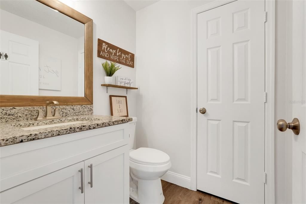 На продажу: $620,000 (5 спален, 2 ванн, 3257 Квадратных фут)