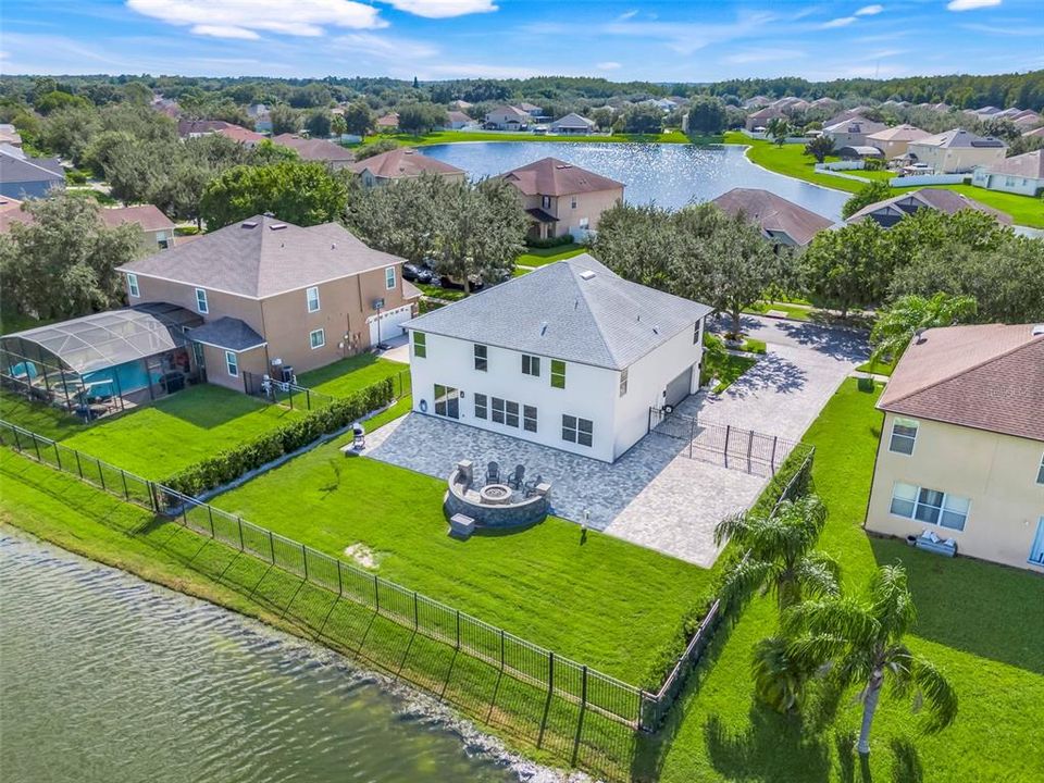 На продажу: $620,000 (5 спален, 2 ванн, 3257 Квадратных фут)