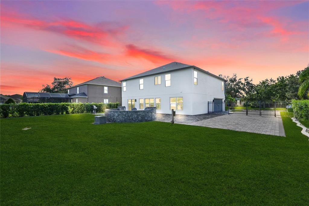 На продажу: $620,000 (5 спален, 2 ванн, 3257 Квадратных фут)