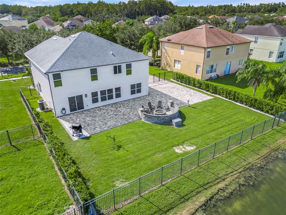 На продажу: $620,000 (5 спален, 2 ванн, 3257 Квадратных фут)