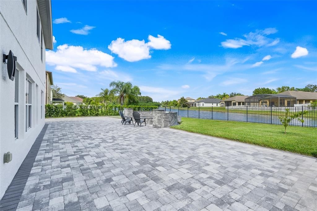 На продажу: $620,000 (5 спален, 2 ванн, 3257 Квадратных фут)